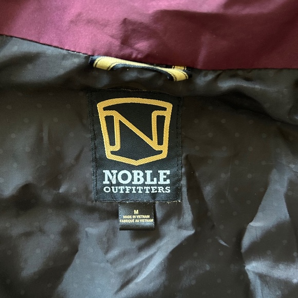 NOBLE OUTFITTERS | Essential Weather Proof Equestrian Jacket | Burgundy - Picture 5 of 6
